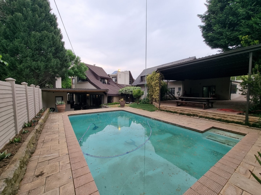 5 Bedroom Property for Sale in Eureka Free State